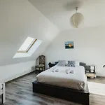 Cotes Et Maison Familiale En Bord De *