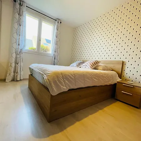 Cotes Et Maison Familiale En Bord De Holiday home Urville-Nacqueville