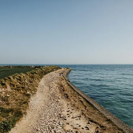 Cotes Et Maison Familiale En Bord De Nyaraló