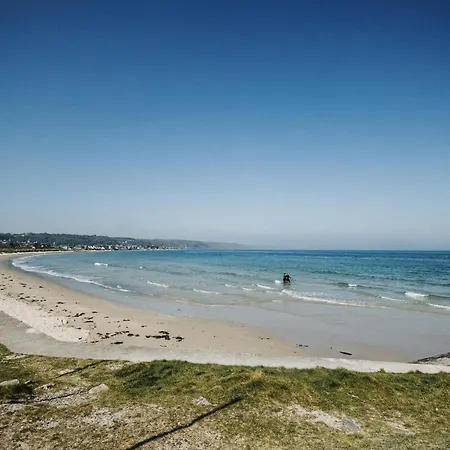 Cotes Et Maison Familiale En Bord De Nyaraló *