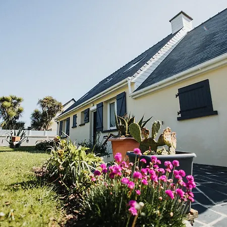 Cotes Et Maison Familiale En Bord De Holiday home Urville-Nacqueville