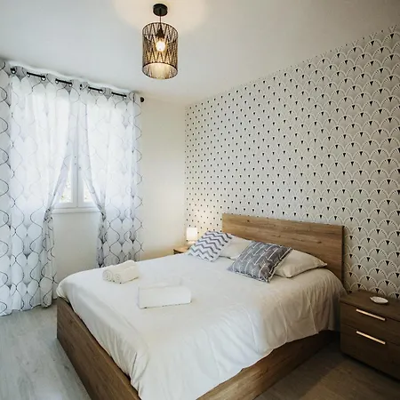 Cotes Et Maison Familiale En Bord De Holiday home *