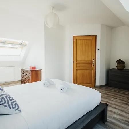 Cotes Et Maison Familiale En Bord De Holiday home Urville-Nacqueville