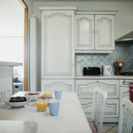 Holiday home Cotes Et Maison Familiale En Bord De *