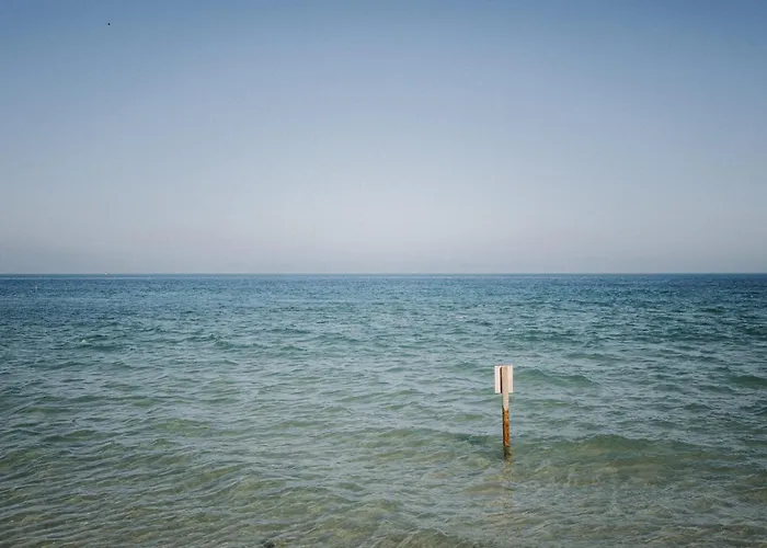 Cotes Et Maison Familiale En Bord De
